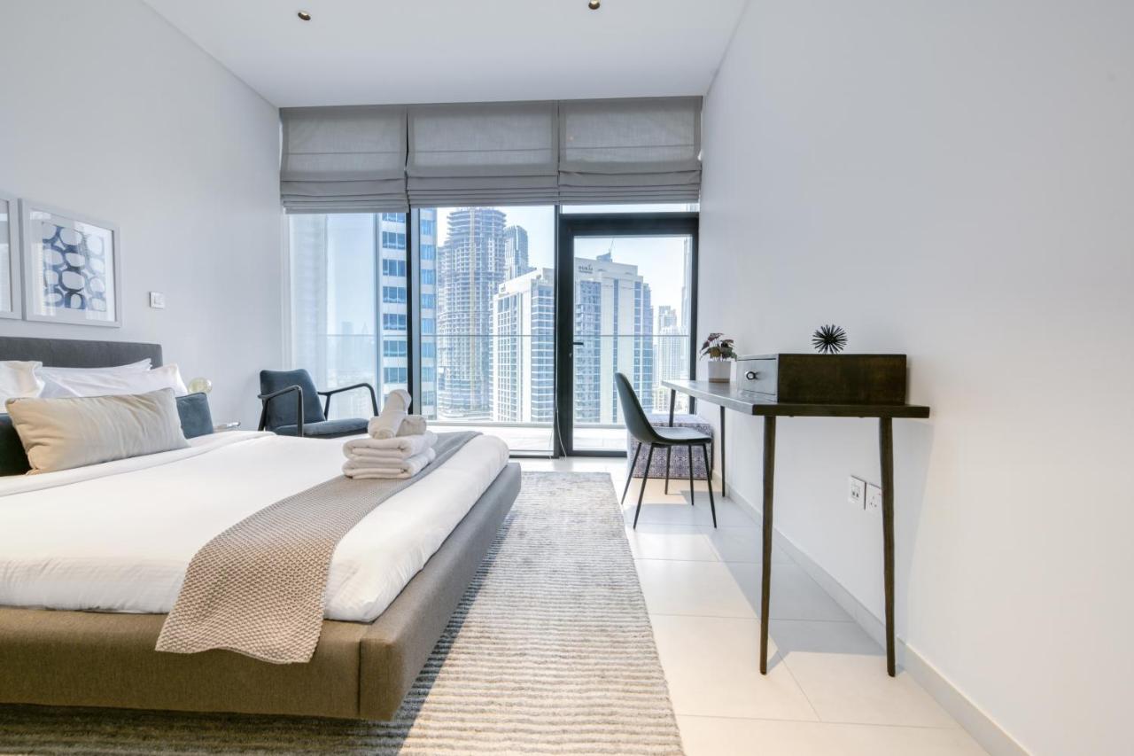 Apartment Maison Privee - Luxury With Burj Khalifa Vw & Canal Access Dubai