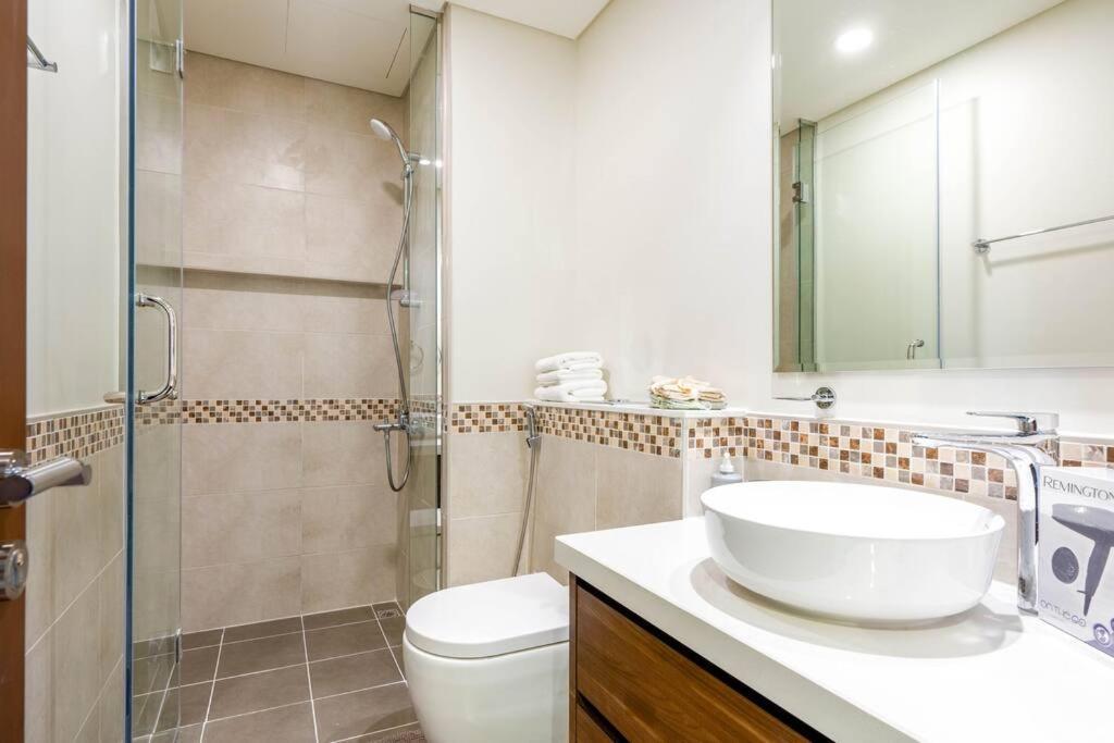 Apartment Chic With Burj Khalifa View