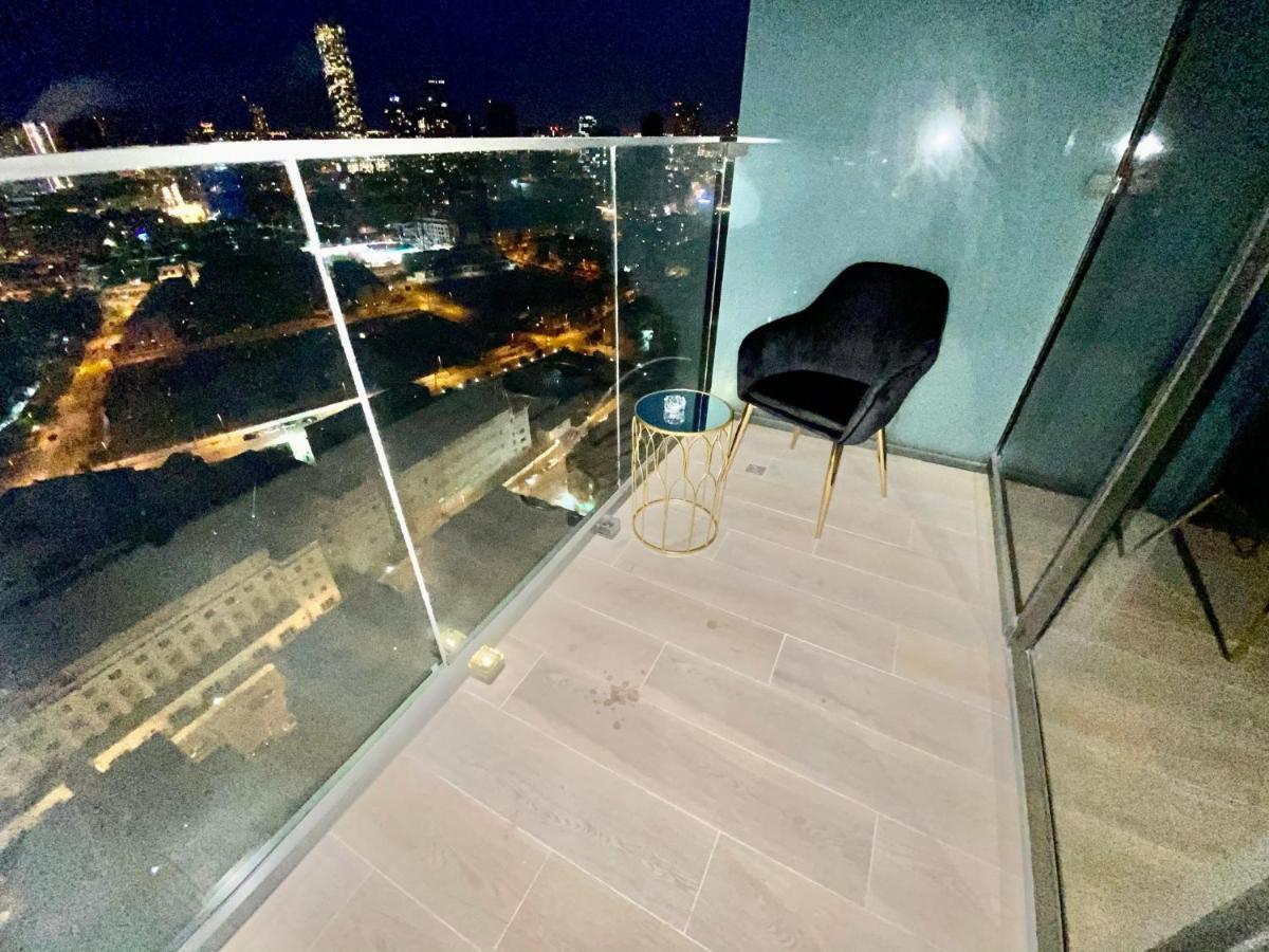 Apartment 1 Bedroom Albarsha 1 *