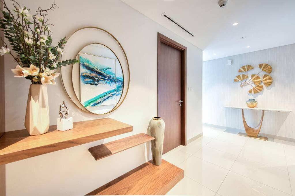 Luxury Level 12 On Boulevard Point Apartment Dubai