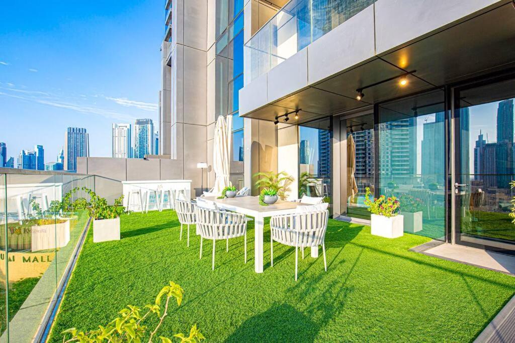 Luxury Level 12 On Boulevard Point Apartment Dubai