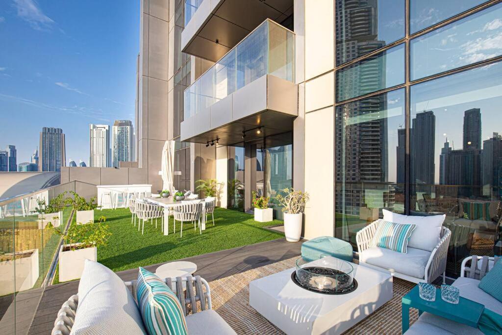 Luxury Level 12 On Boulevard Point Apartment Dubai