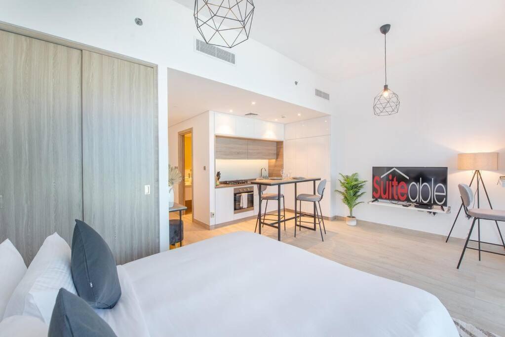 Apartment Funky Marina Outstanding Facilities Dubai
