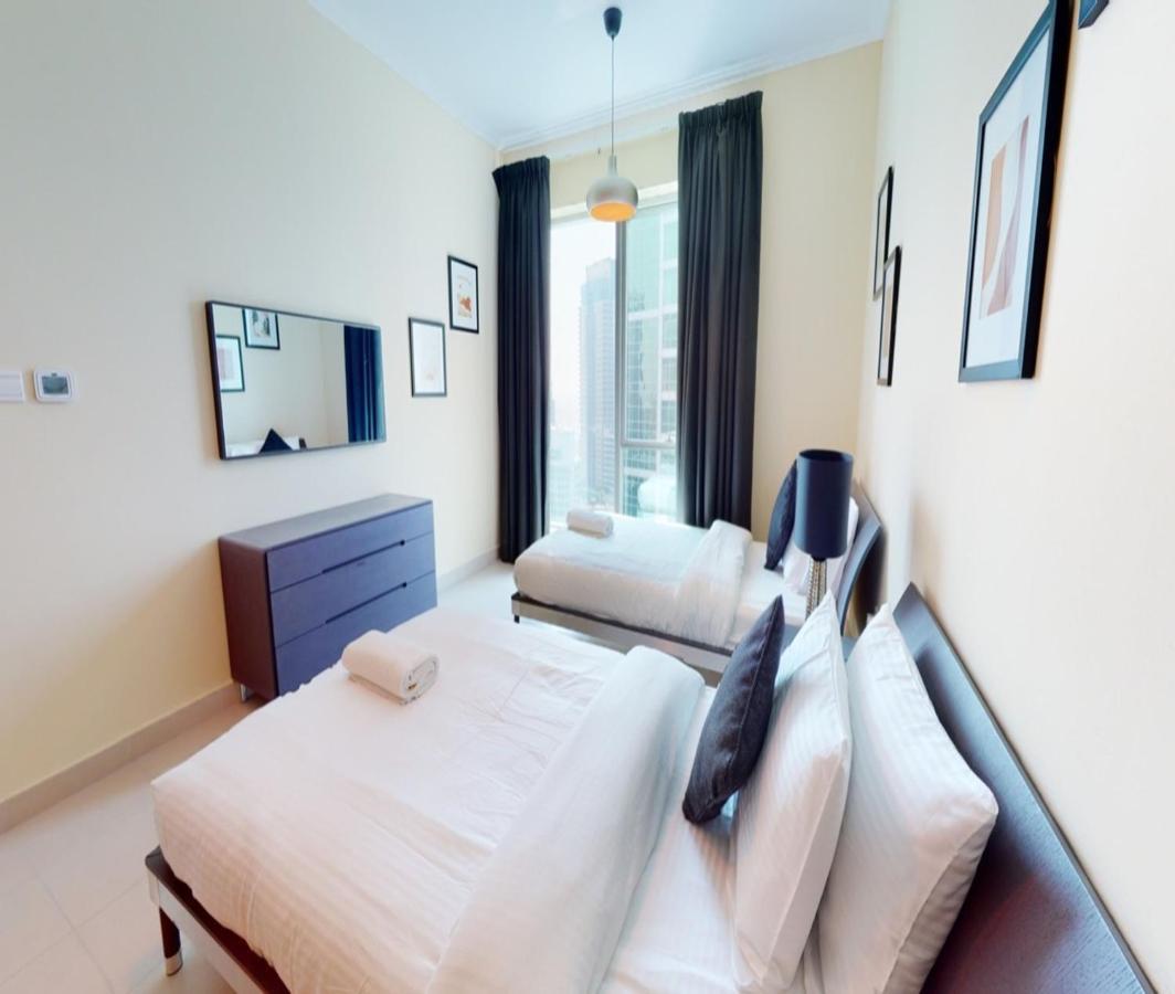 Hometown - Modern Spacious 2 Bedroom In Marina *