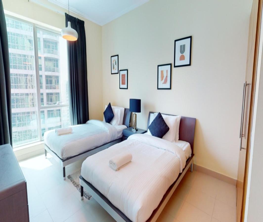 Apartment Hometown - Modern Spacious 2 Bedroom In Marina