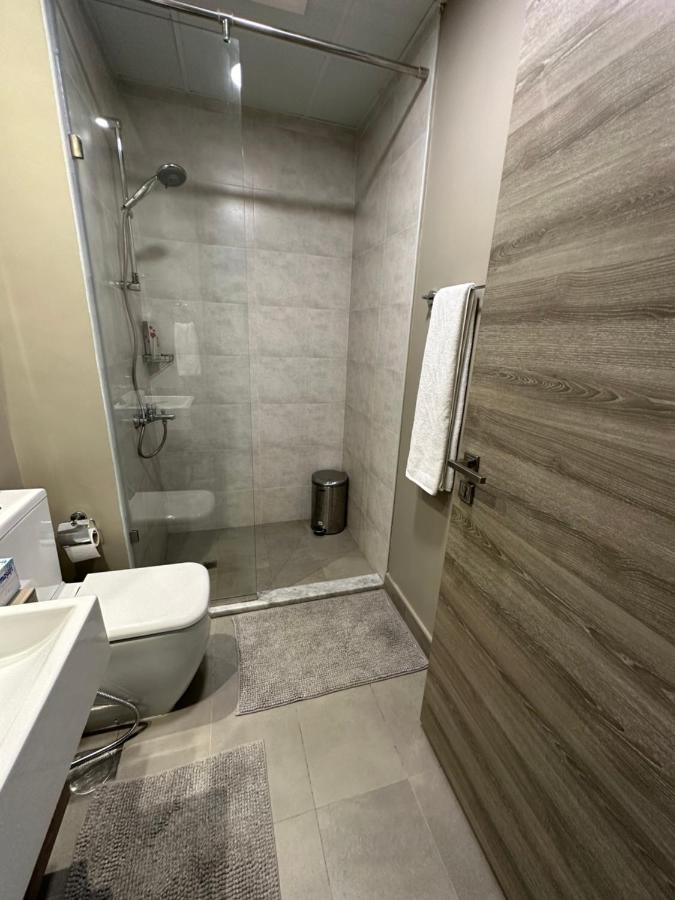 Apartment 1 Bedroom Albarsha 1 *