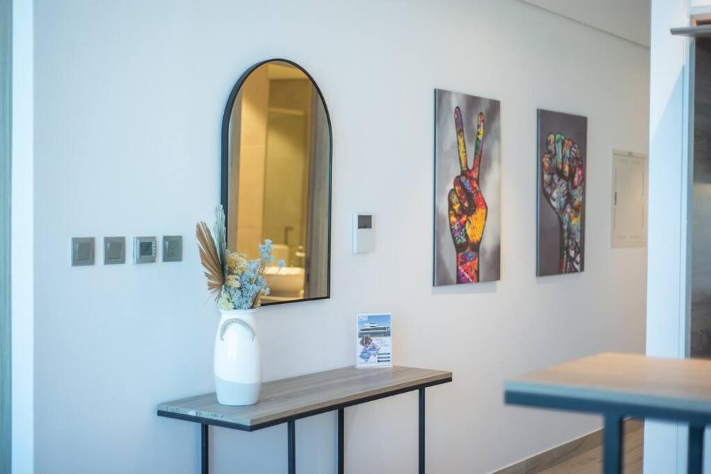 Funky Marina Outstanding Facilities Apartment Dubai