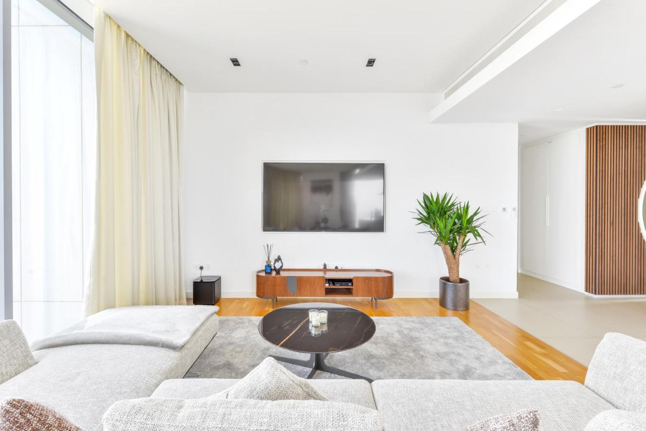 Boutique 3+ 1 Bedroom Apt Facing Ain * Dubai