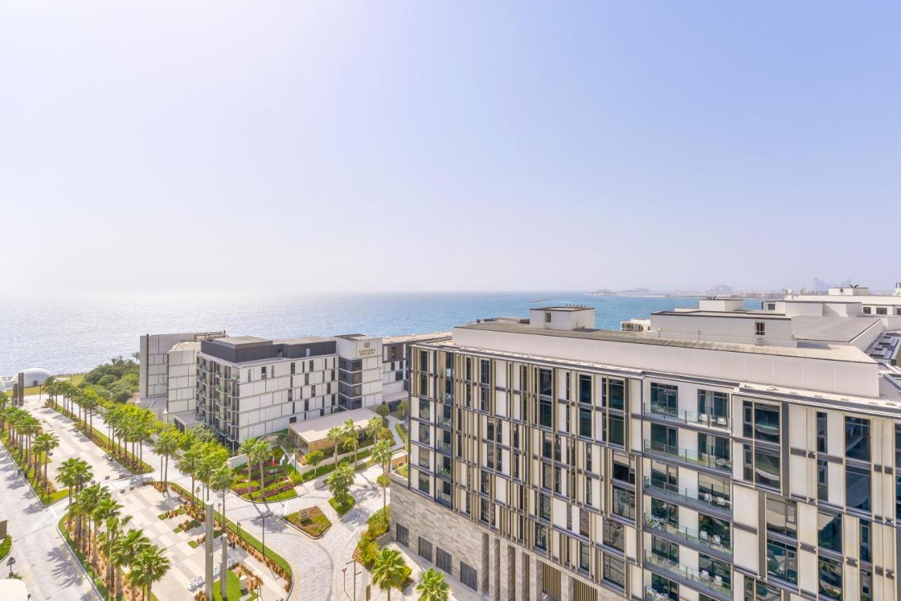 Boutique 3+ 1 Bedroom Apt Facing Ain