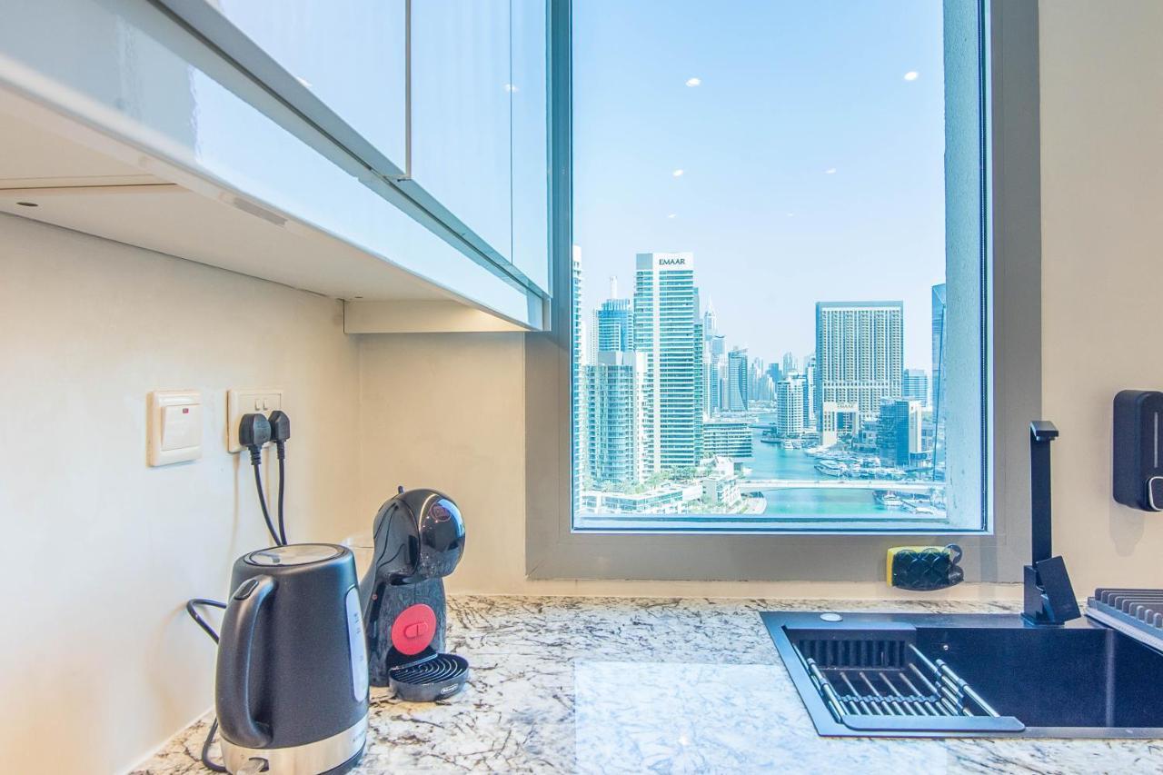 Stunning Marina View - 2br High Floor Dubai