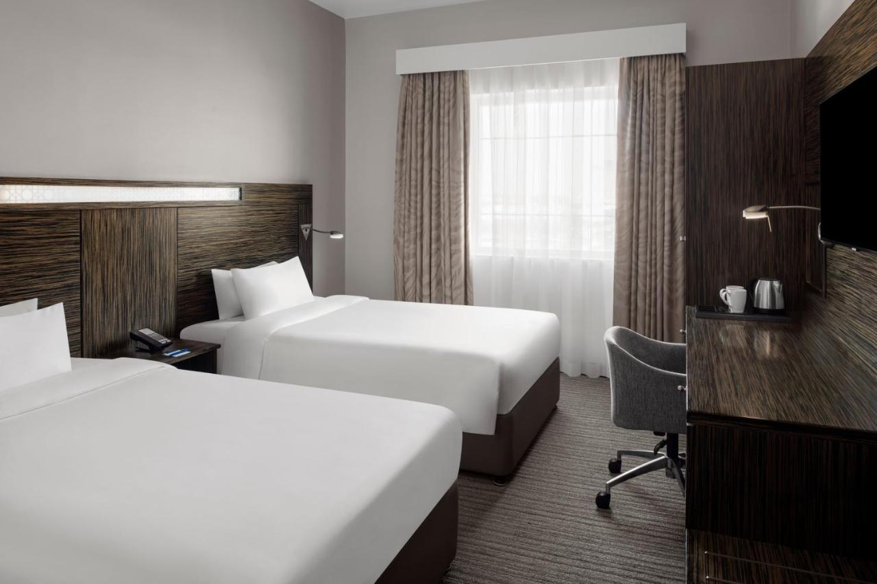 Holiday Express Dubai, Jumeirah By Ihg Hotel