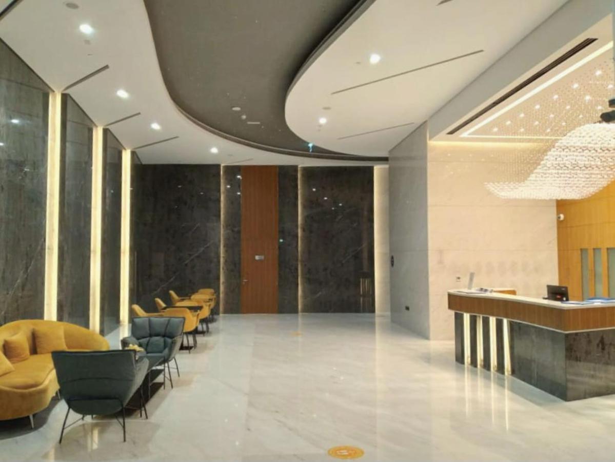 Apartment Spacious 1br With Balcony & Rooftop Pool The Bay Business Bay *