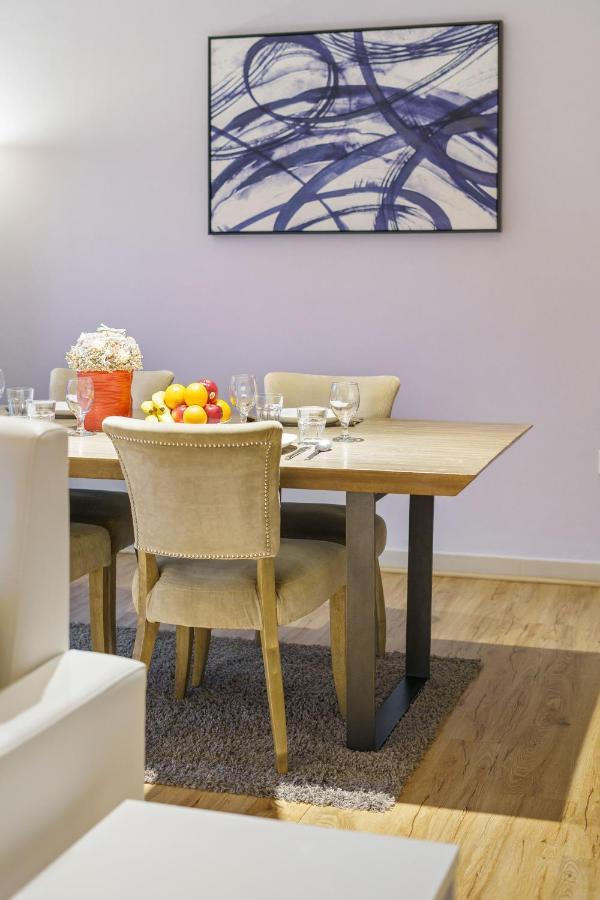 Apartment Contemporary & Roomy 2br With Burj Khalifa View