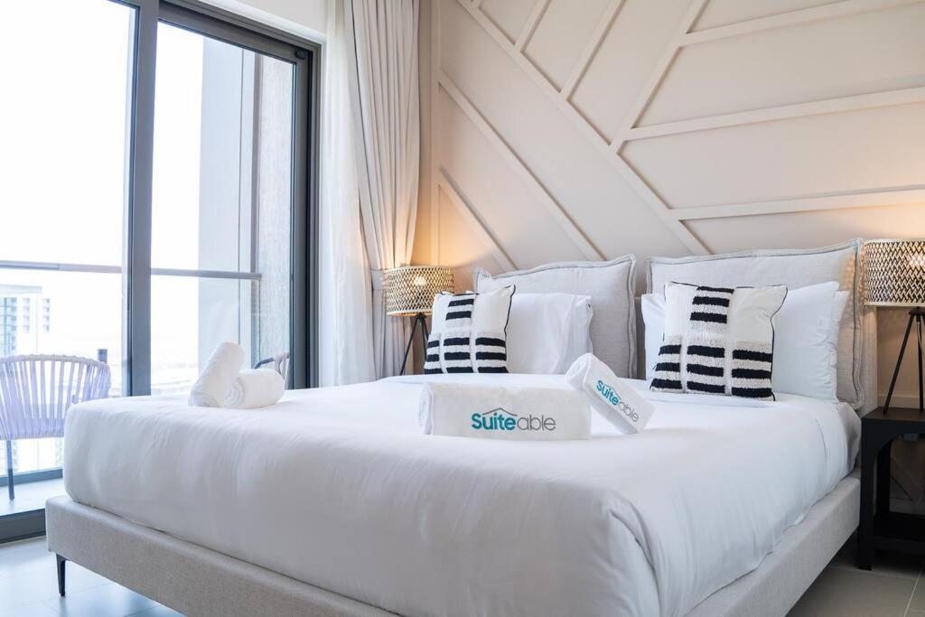 Intimate With Scenic View Of Creek * Dubai