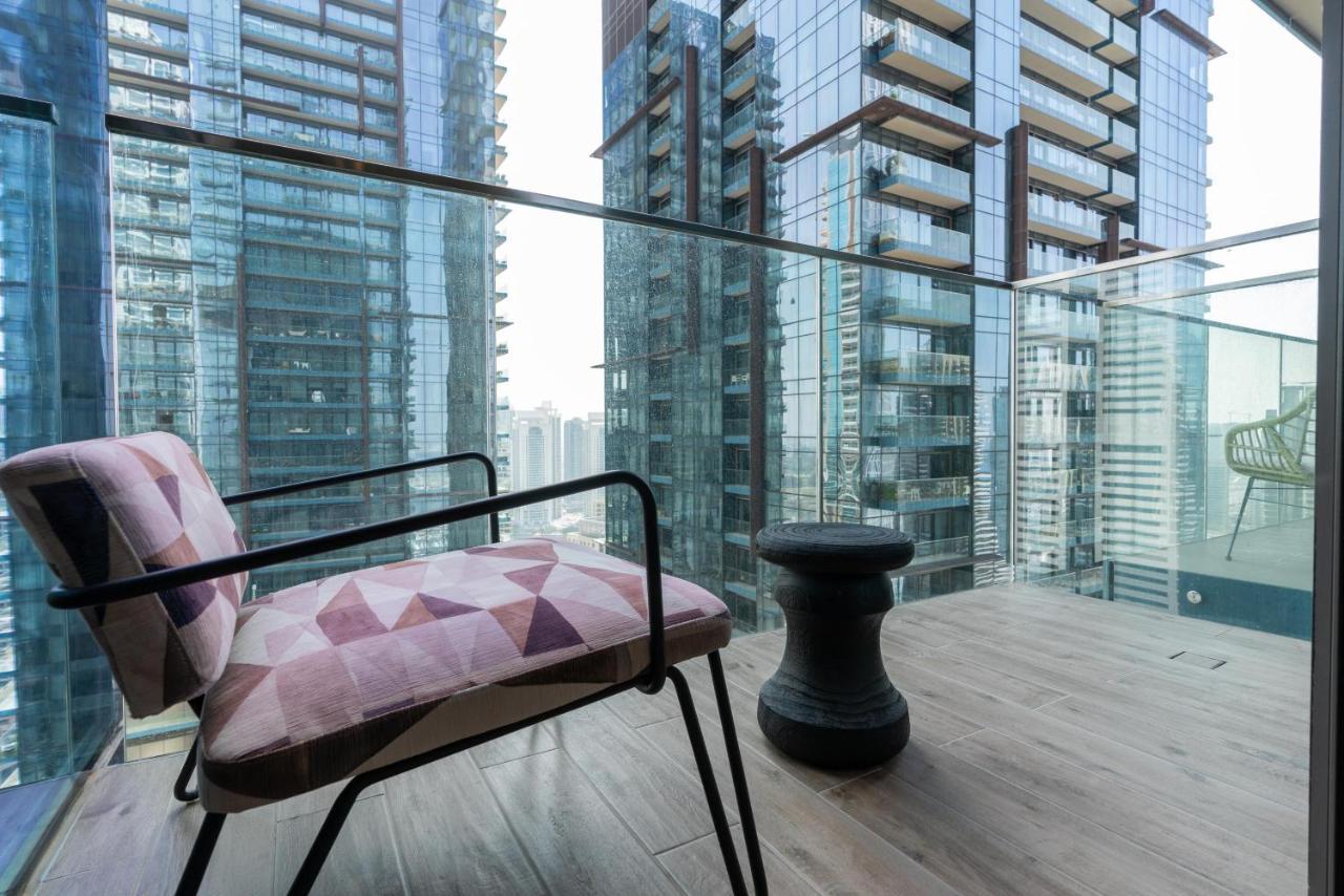 Vacay Lettings - In Marina Gate Living Apartment