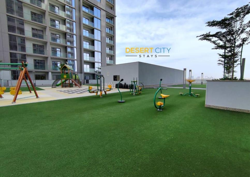 Apartment One Bed With Creek Views, Hosted By Desert Dubai