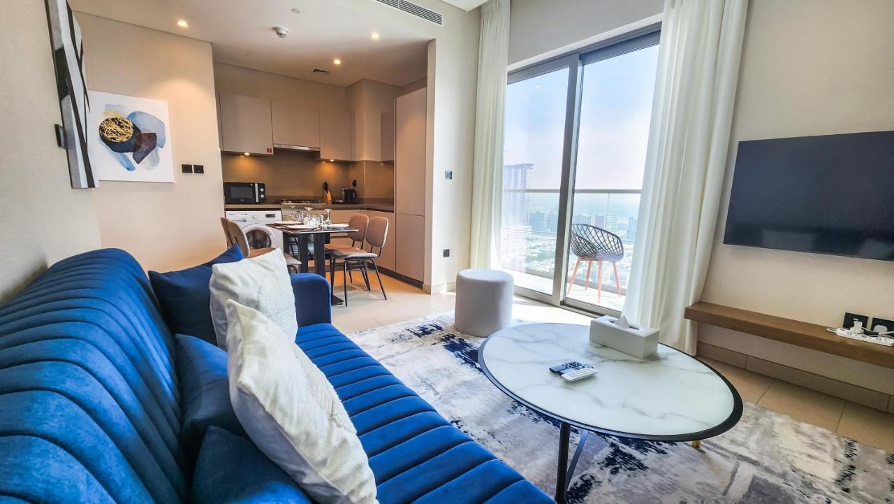 By Latinem Luxury 1br Cvr B1910 Near Burj Khalifa