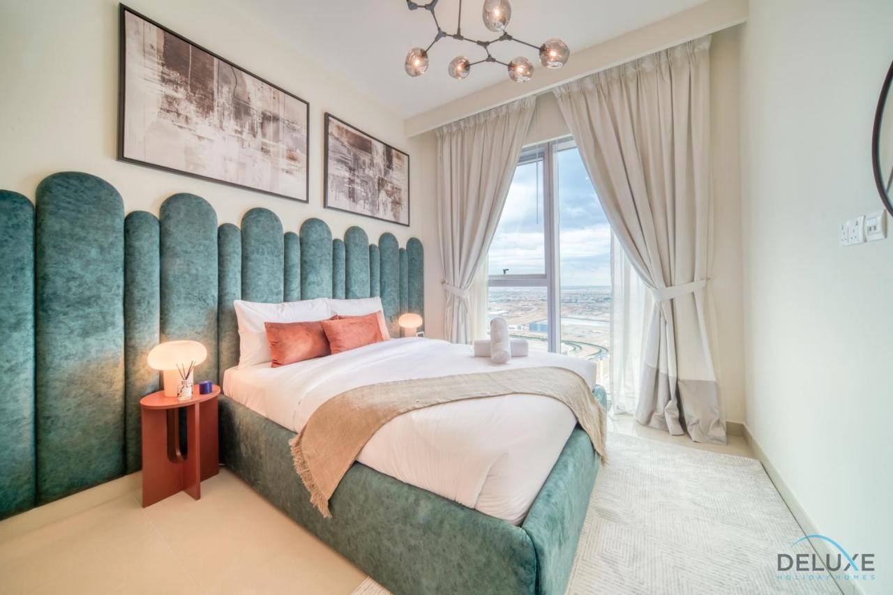 Distinguished 2br At Harbour Views Tower 1 By Deluxe Homes Apartment *