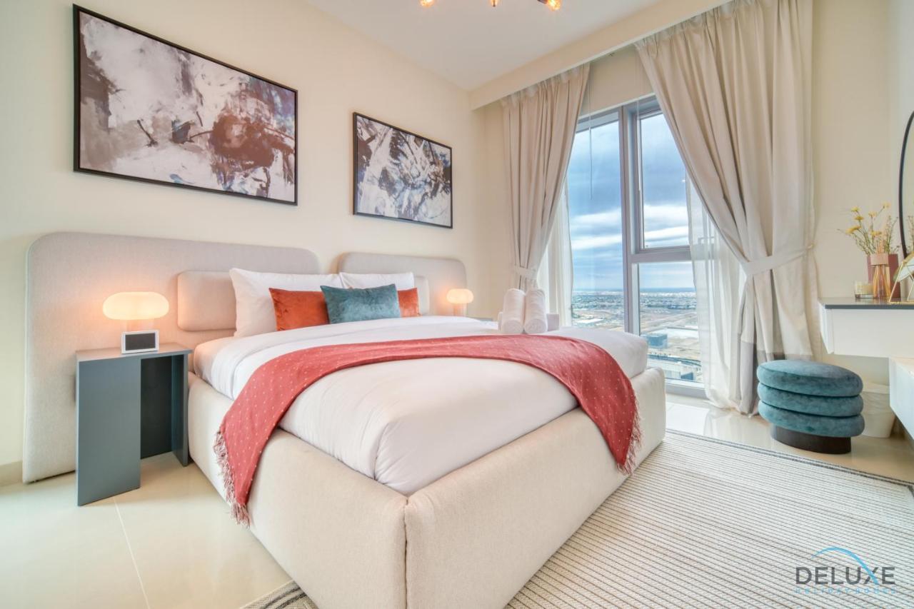 Distinguished 2br At Harbour Views Tower 1 By Deluxe Homes *