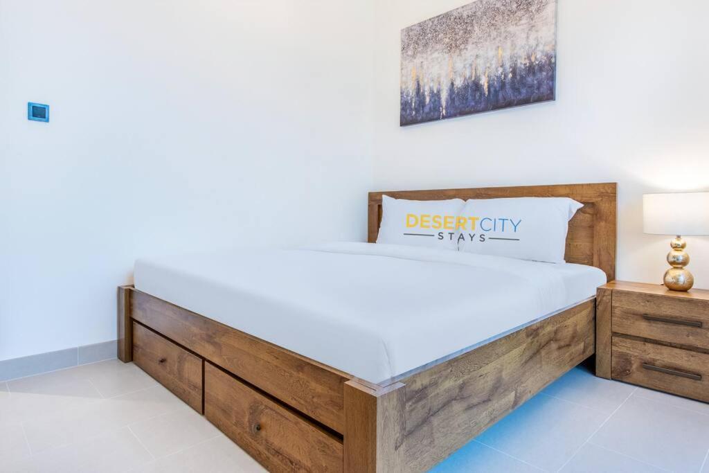 Apartment One Bed With Creek Views, Hosted By Desert Dubai