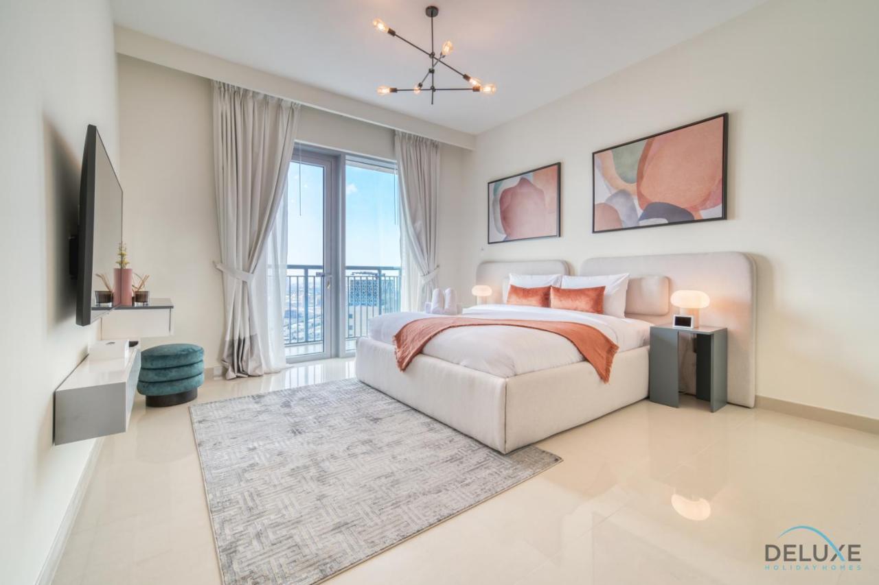 Distinguished 3br With Assistants At Harbour Views Tower 1 By Deluxe Homes Apartment Dubai