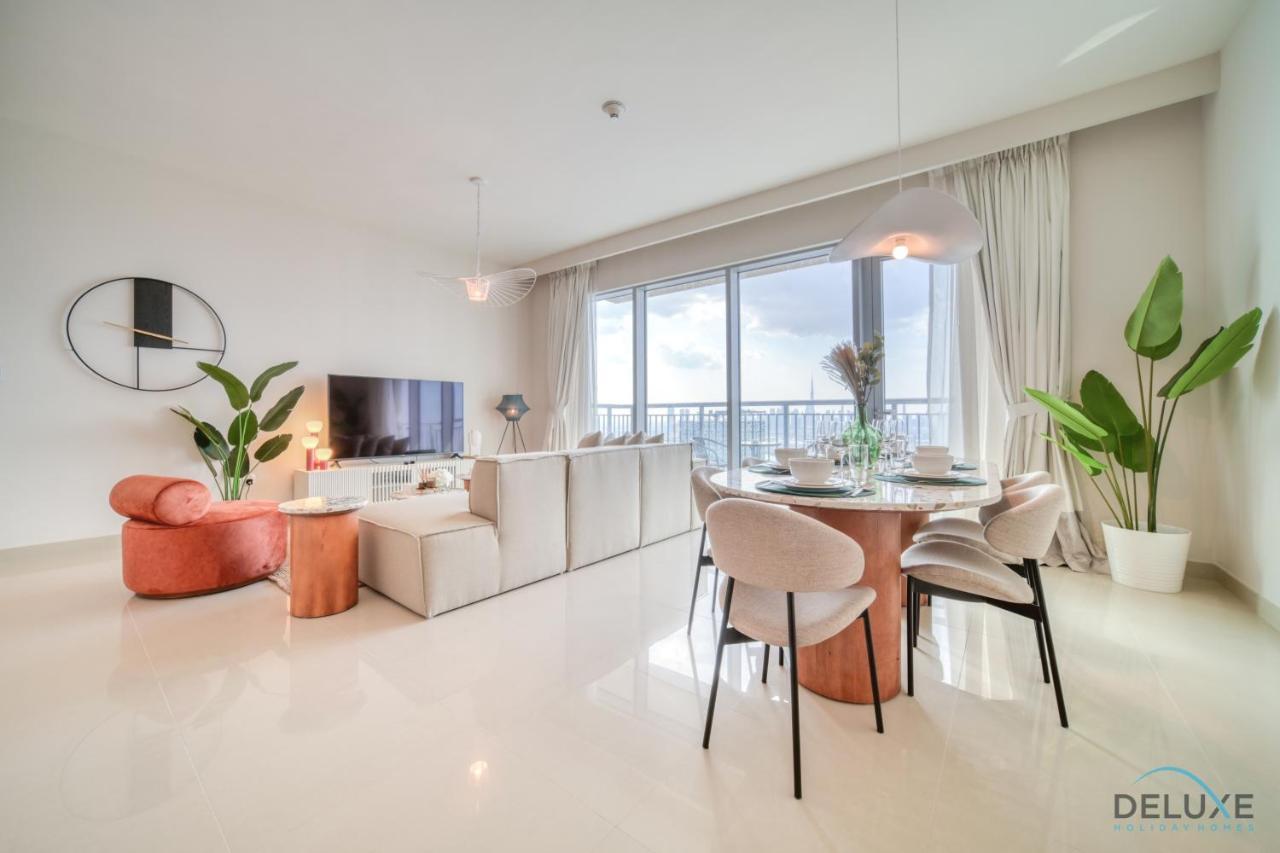 Apartment Distinguished 3br With Assistants At Harbour Views Tower 1 By Deluxe Homes *