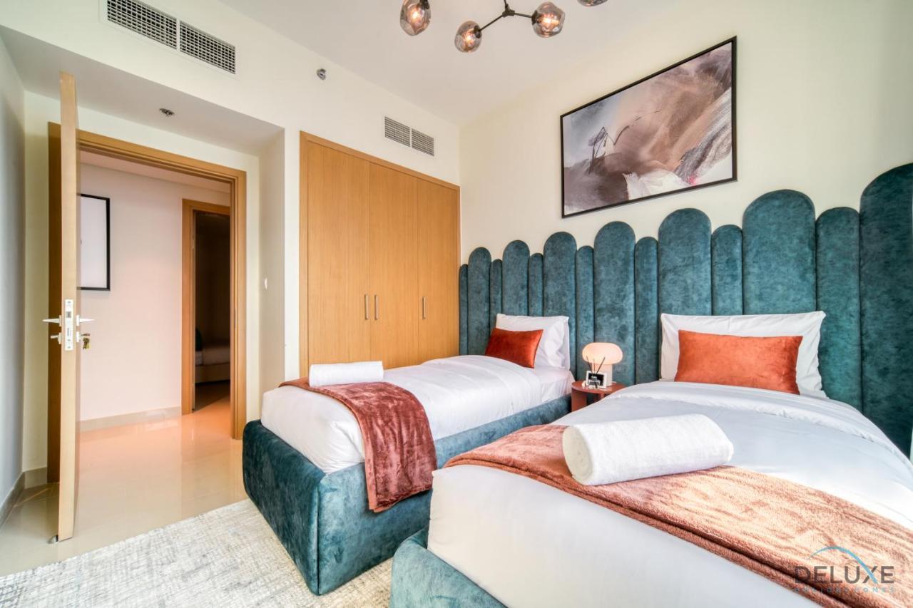 Distinguished 3br With Assistants At Harbour Views Tower 1 By Deluxe Homes * Dubai