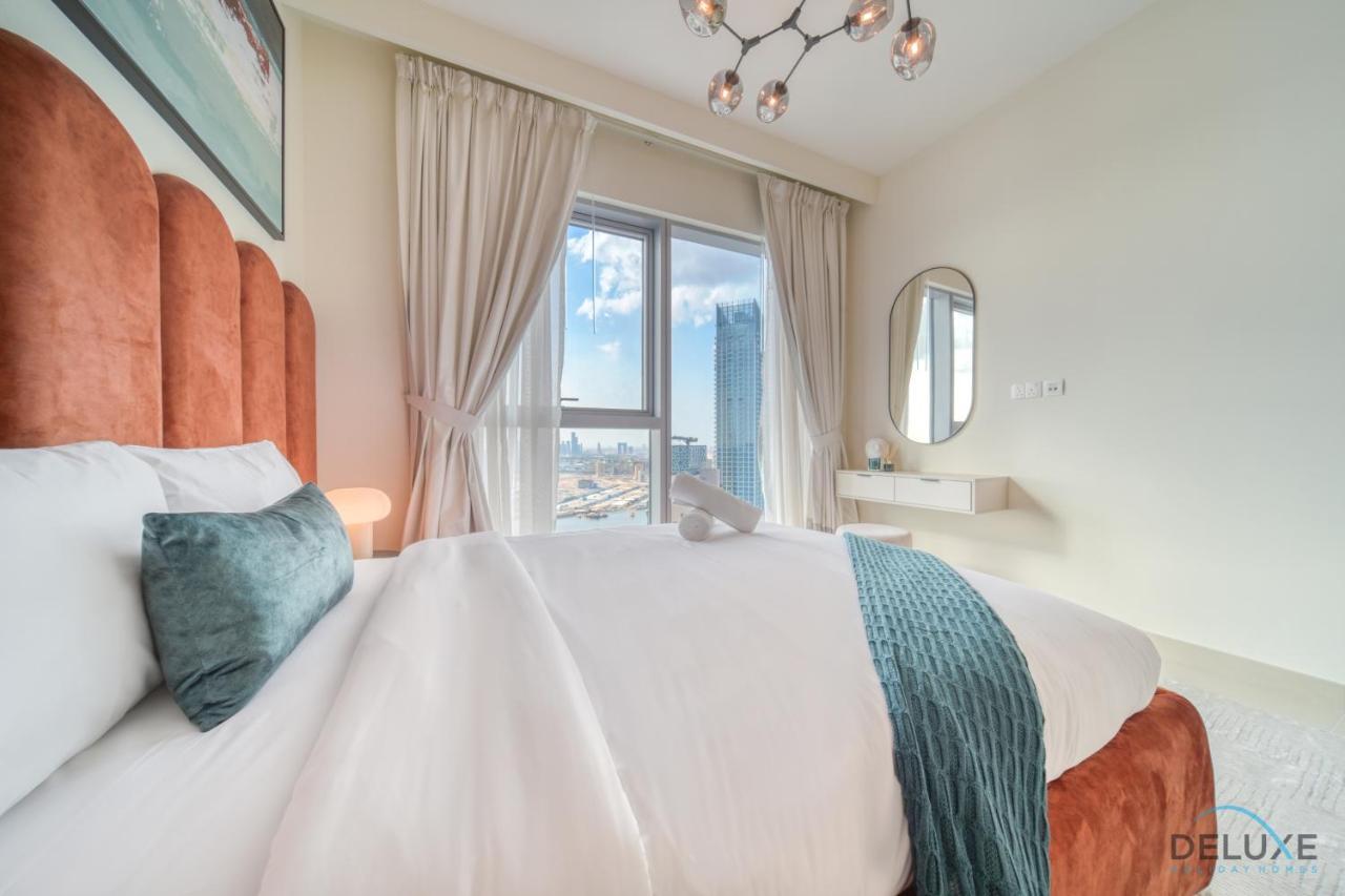 Distinguished 3br With Assistants At Harbour Views Tower 1 By Deluxe Homes Apartment Dubai