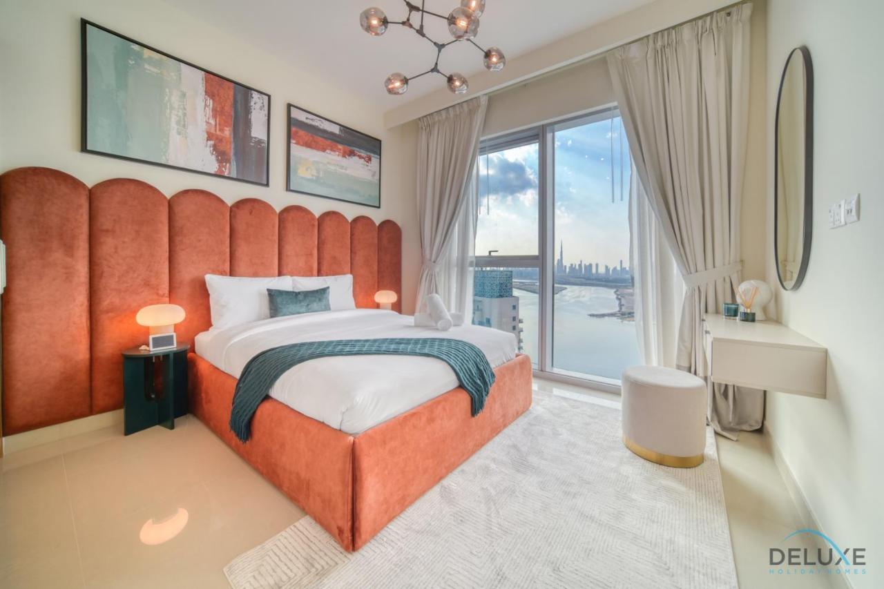 Apartment Distinguished 3br With Assistants At Harbour Views Tower 1 By Deluxe Homes *
