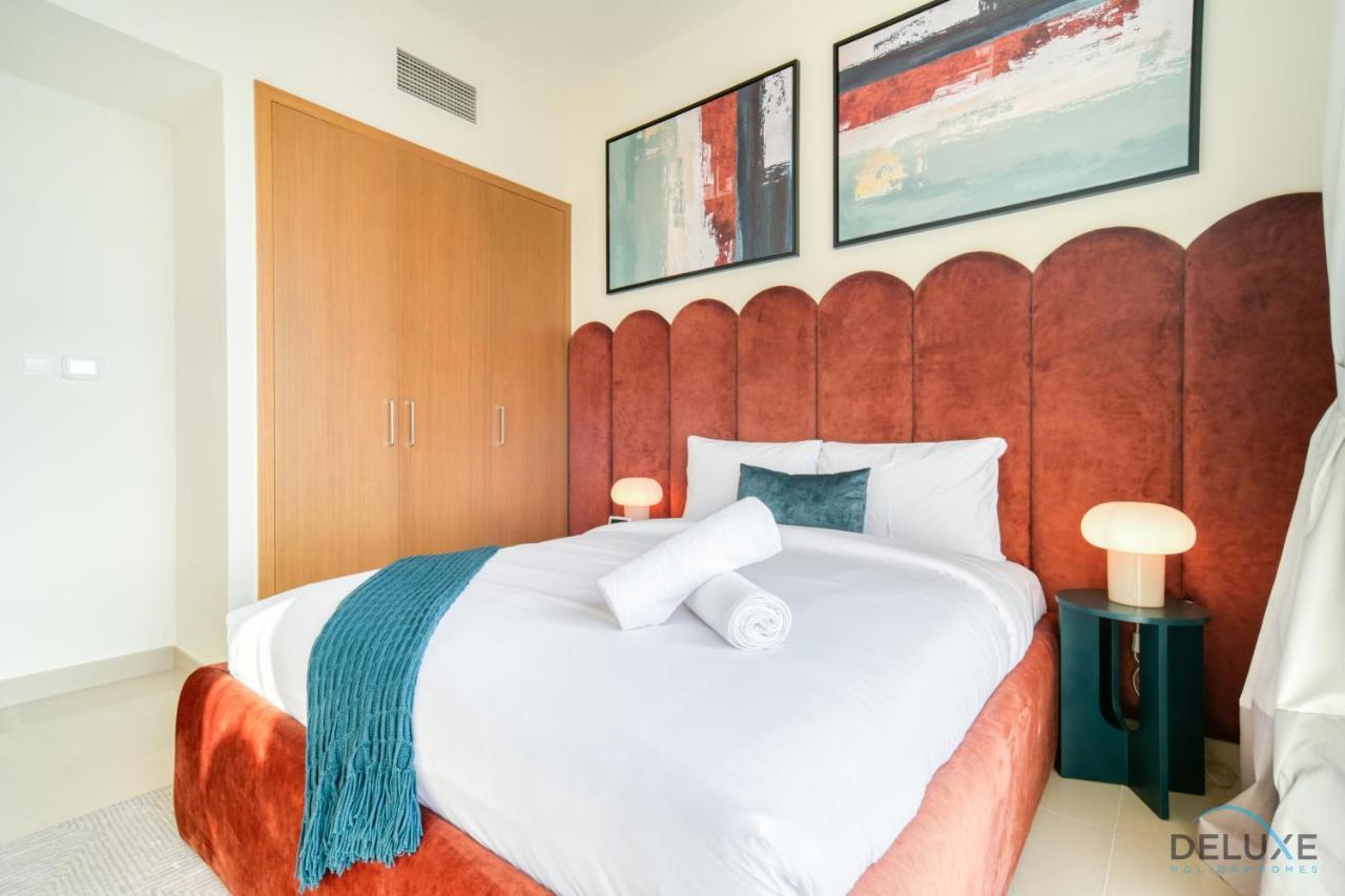Distinguished 3br With Assistants At Harbour Views Tower 1 By Deluxe Homes