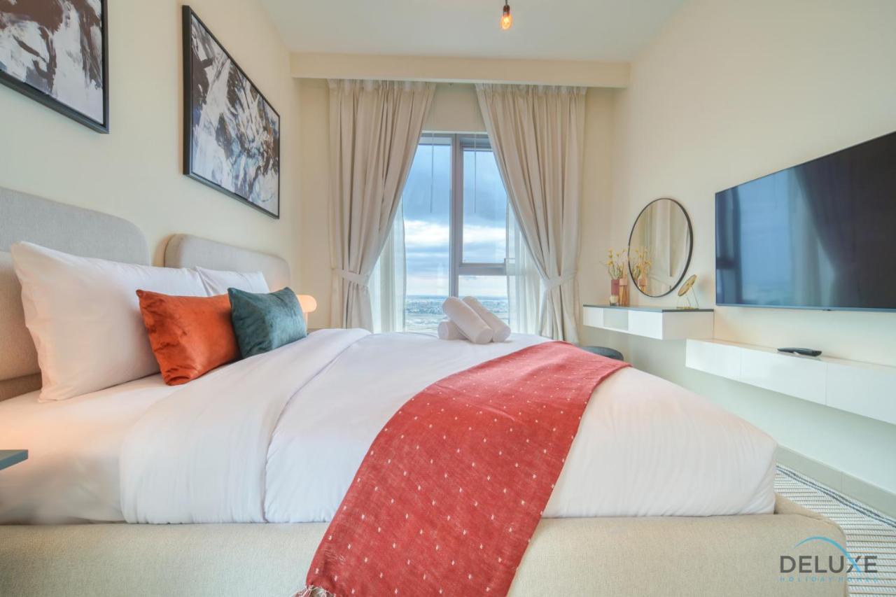 Distinguished 2br At Harbour Views Tower 1 By Deluxe Homes Apartment
