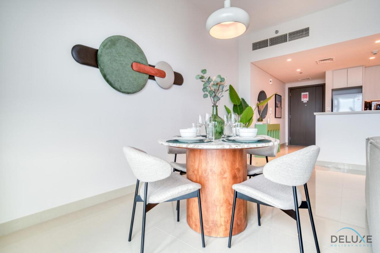 Distinguished 2br At Harbour Views Tower 1 By Deluxe Homes Apartment