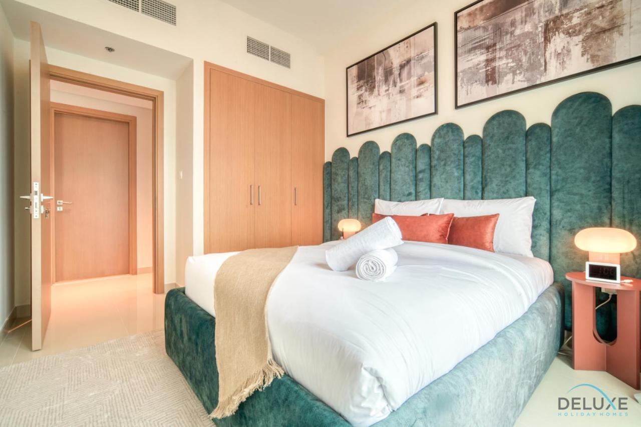 Apartment Distinguished 2br At Harbour Views Tower 1 By Deluxe Homes