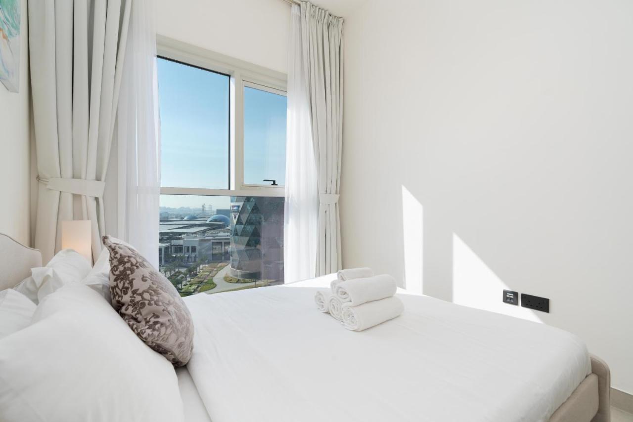 Lux Bnb Collective-1 -dubai Hills Apartment