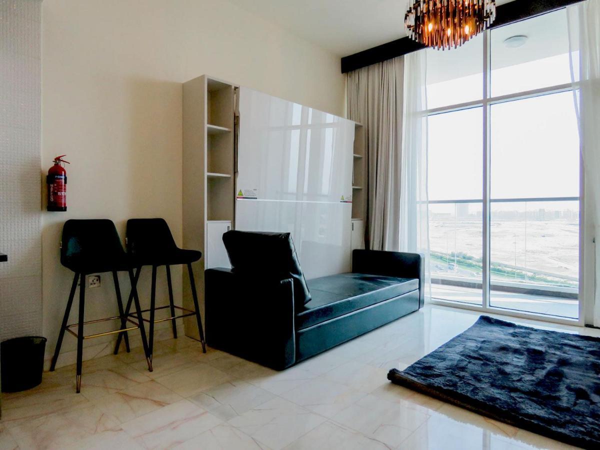 Apartment Super Oyo 833 Bayz By Danube *