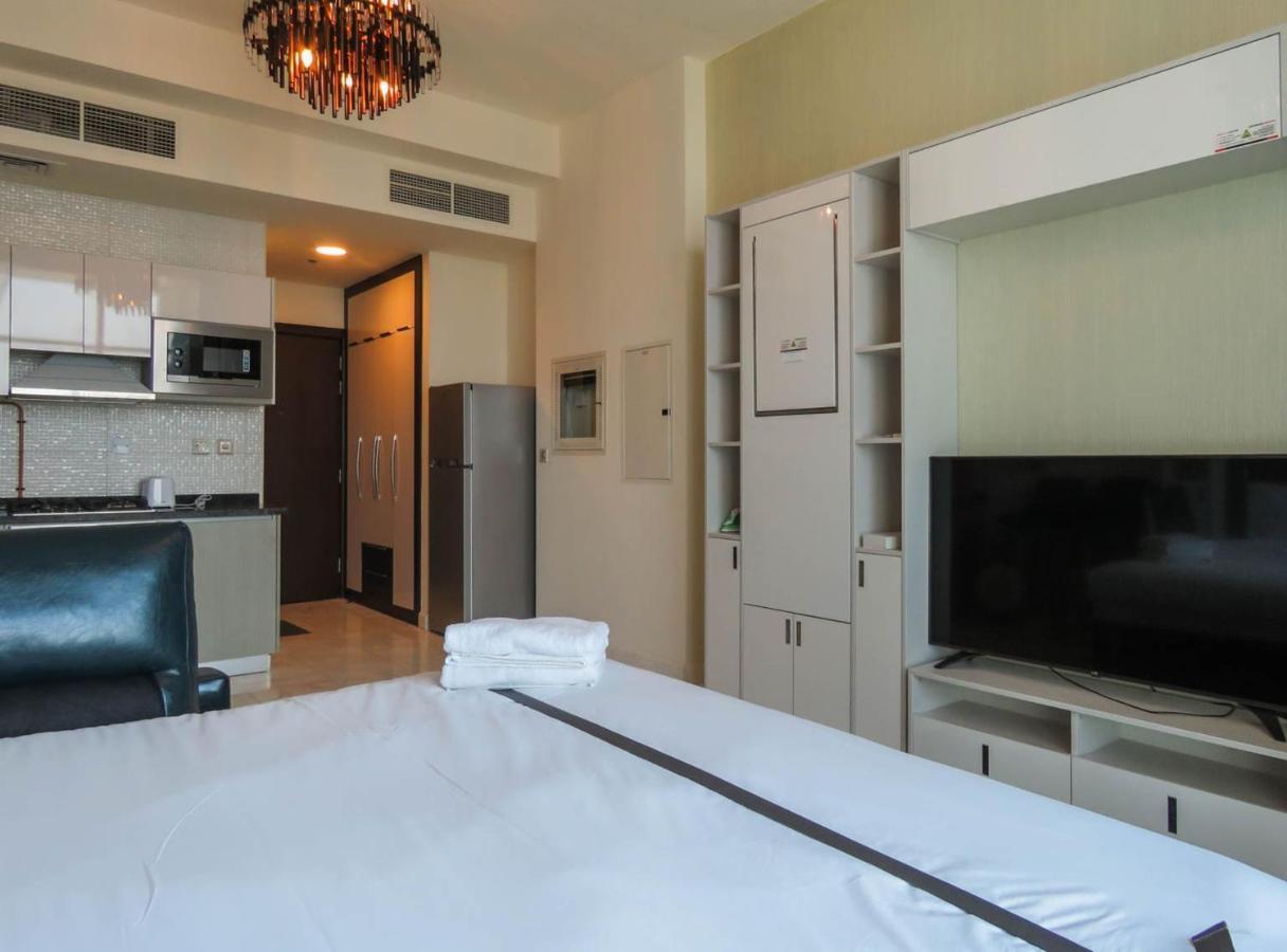 Super Oyo 833 Bayz By Danube Apartment *