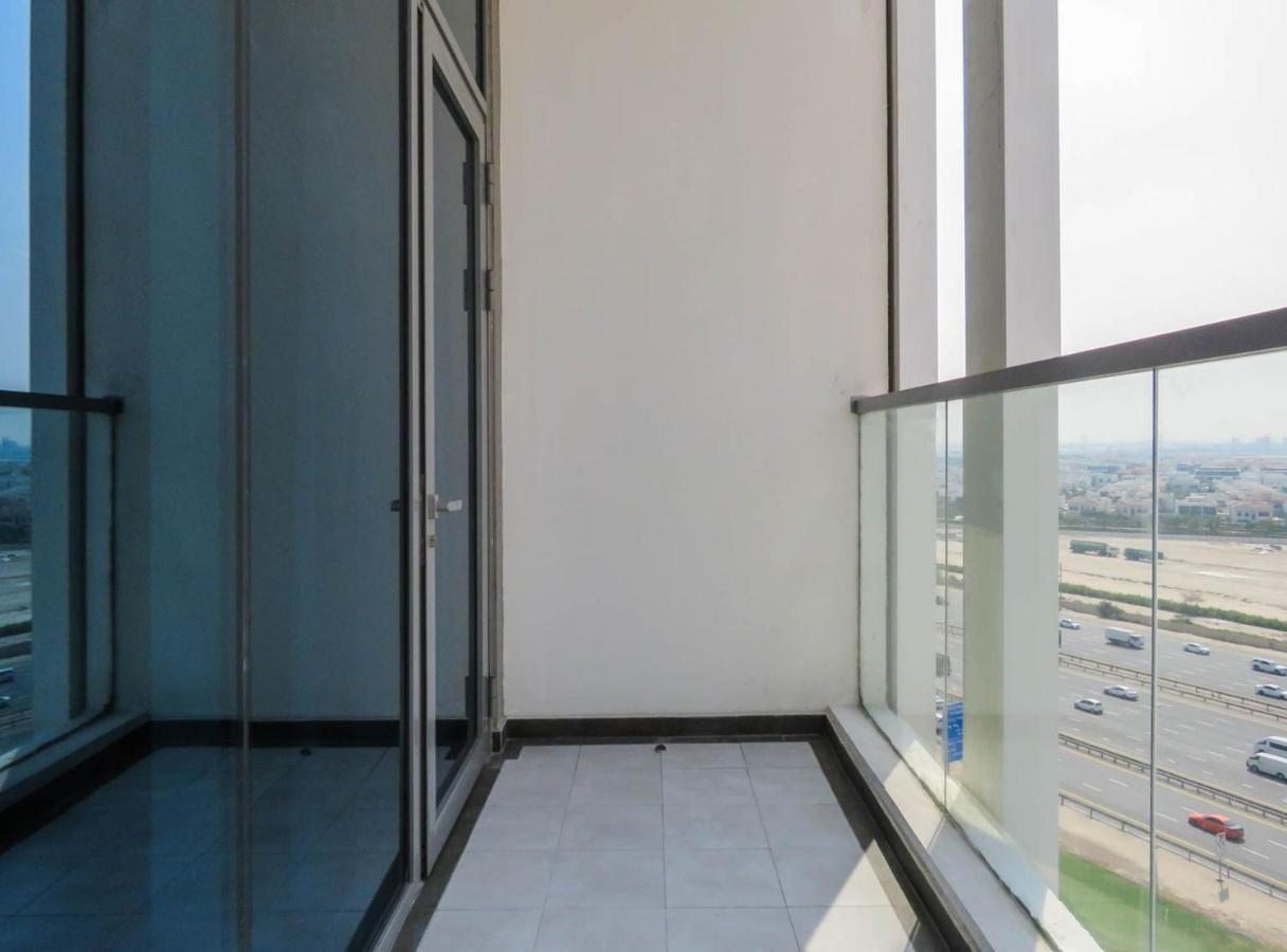 Apartment Super Oyo 833 Bayz By Danube Dubai