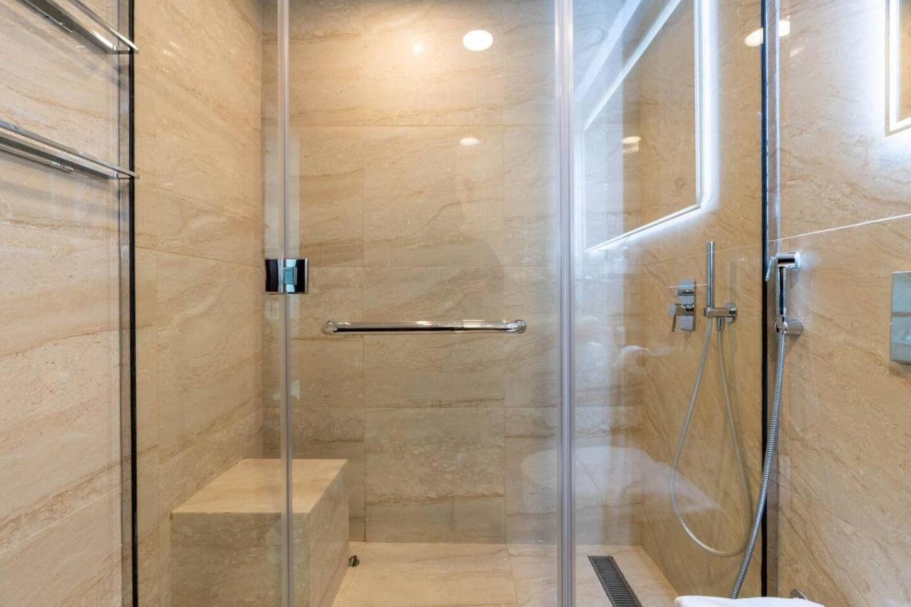 Stylish And Central 1 Bd In Downtown * Dubai