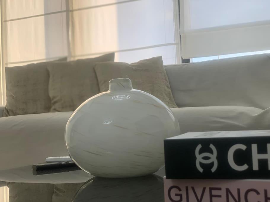 Apartment Enjoy A Modern And Trendy Apartment In The Heart Of Dubai *