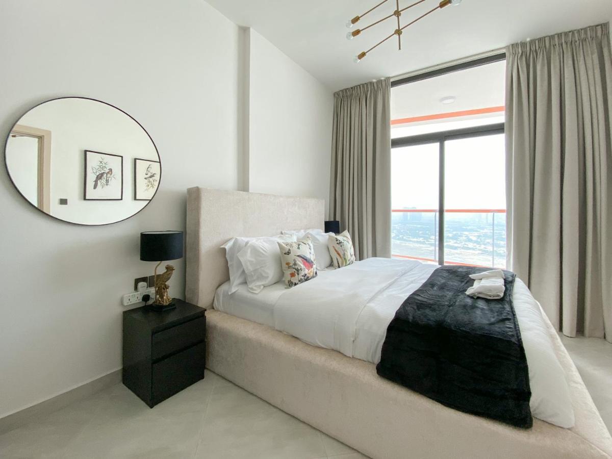 Trophy - Hilltop Hideaway Apartment *