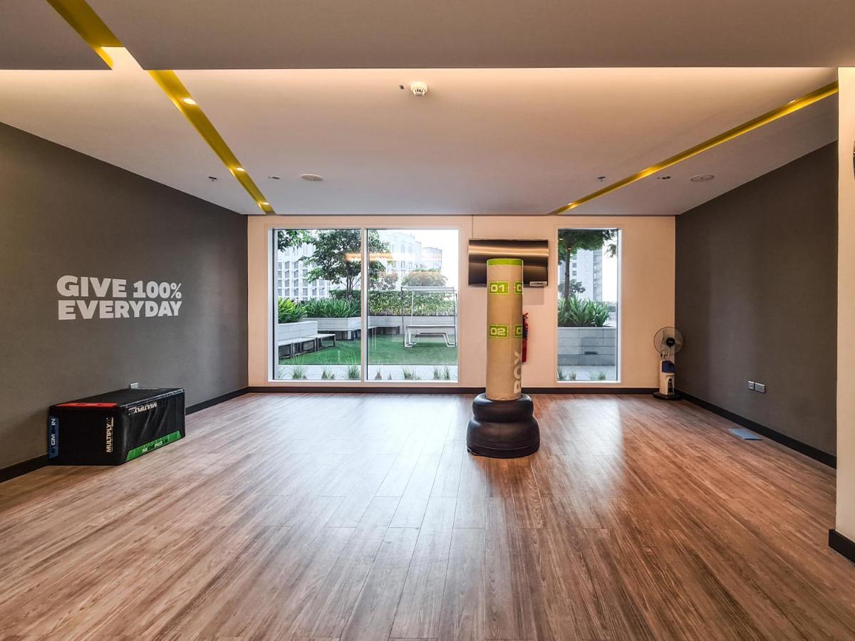 Fancy With Mesmerizing Canal Views *