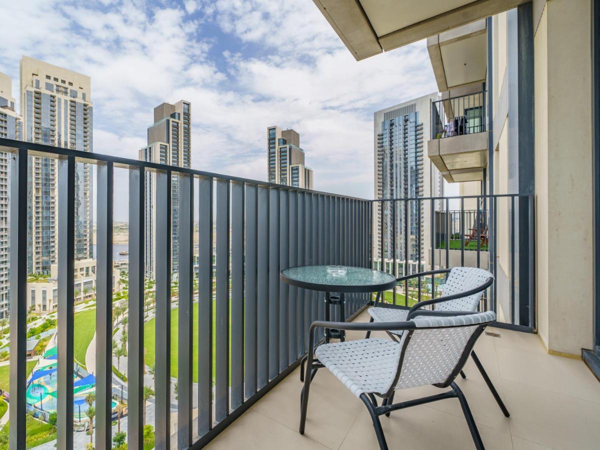 Fancy With Mesmerizing Canal Views Apartment