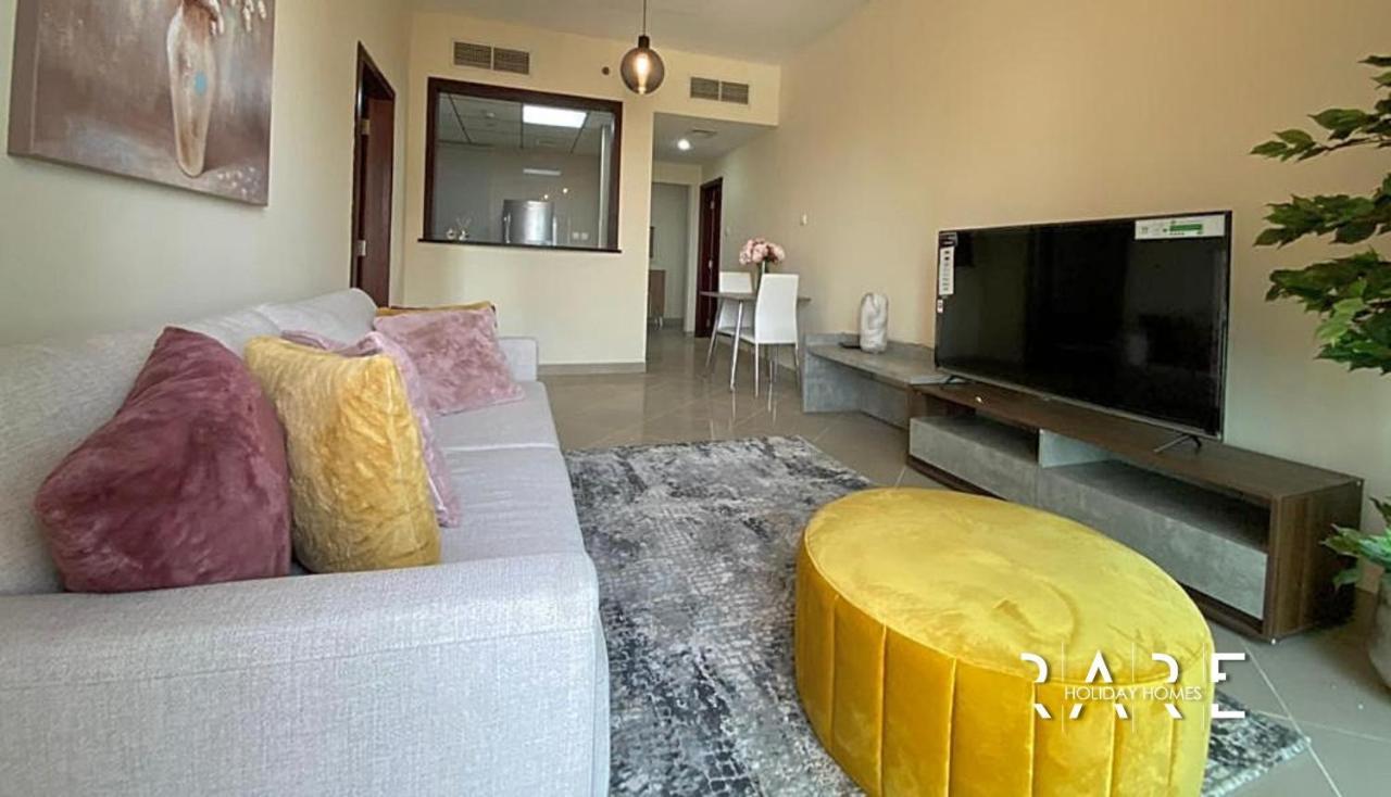 Apartment Rare Homes In Icon Tower 2 Jumeirah Towers - Close To Ain & Marina - R2407 Dubai