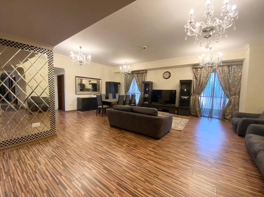 Jbr 3 Bedroom Specious Apartment