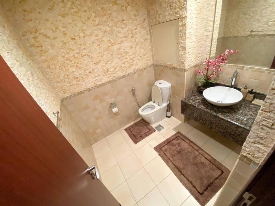 Jbr 3 Bedroom Specious Apartment Dubai
