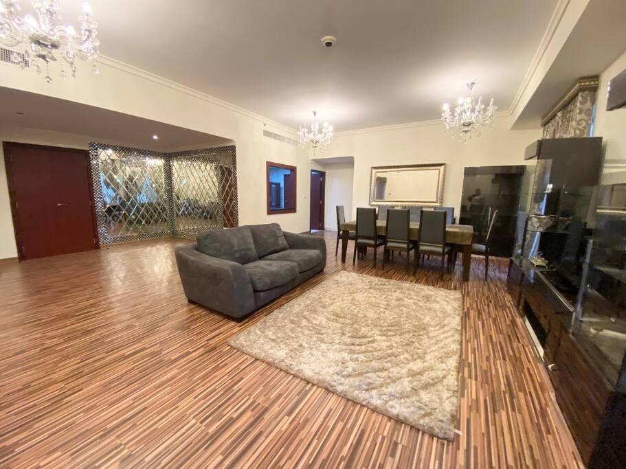 Apartment Jbr 3 Bedroom Specious *