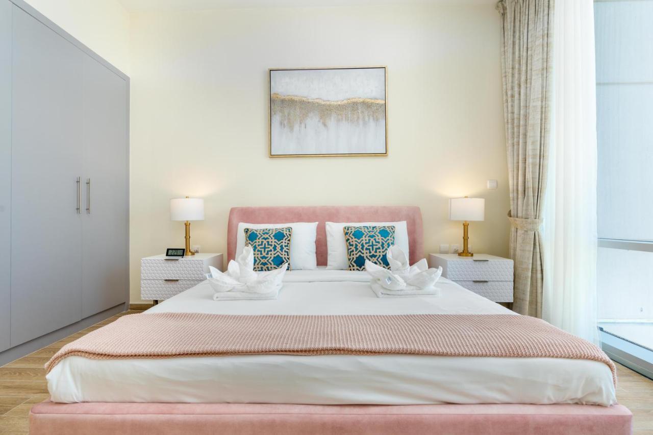 Lux I Amna Tower I Panaromic Views Apartment Dubai