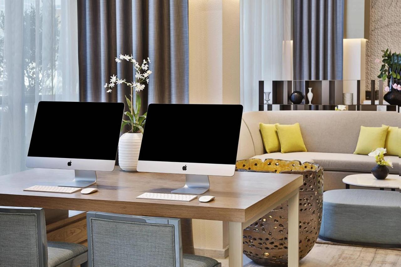 Courtyard By Marriott Dubai, Al Barsha Hotel