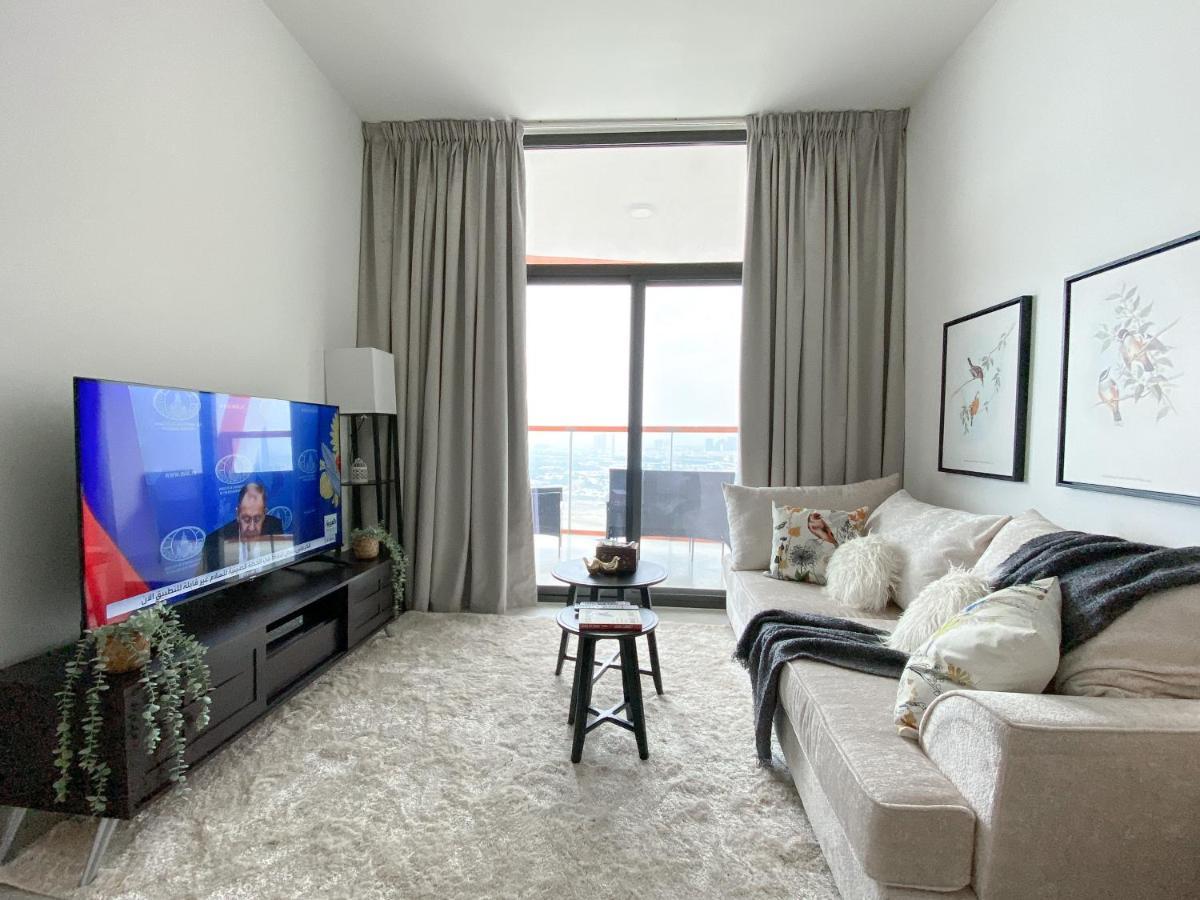 Trophy - Hilltop Hideaway Apartment *