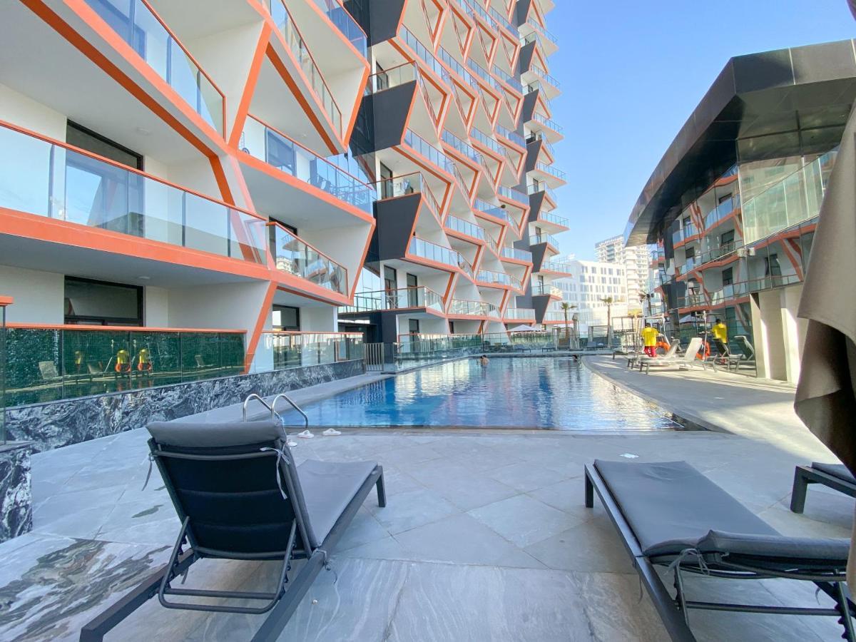 Trophy - Hilltop Hideaway Apartment Dubai